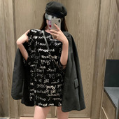 Hosszú, feliratos női póló