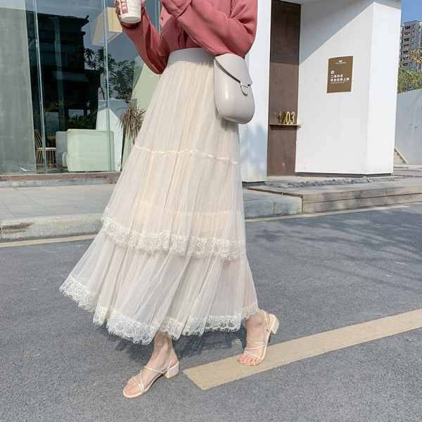 Moteriškas ilgas laisvalaikio sijonas su nėriniais