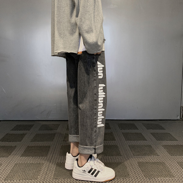 Модерни мъжки дънки прав модел с надпис 