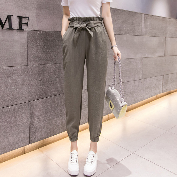 Moteriškos aktualios kelnės su aukštu juosmeniu tiesaus modelio