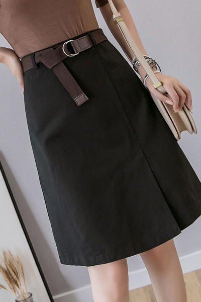 Fusta de dama model drept cu talie inalta si crapata