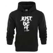 Napi férfi pulóver kapucnival és nyakkendővel