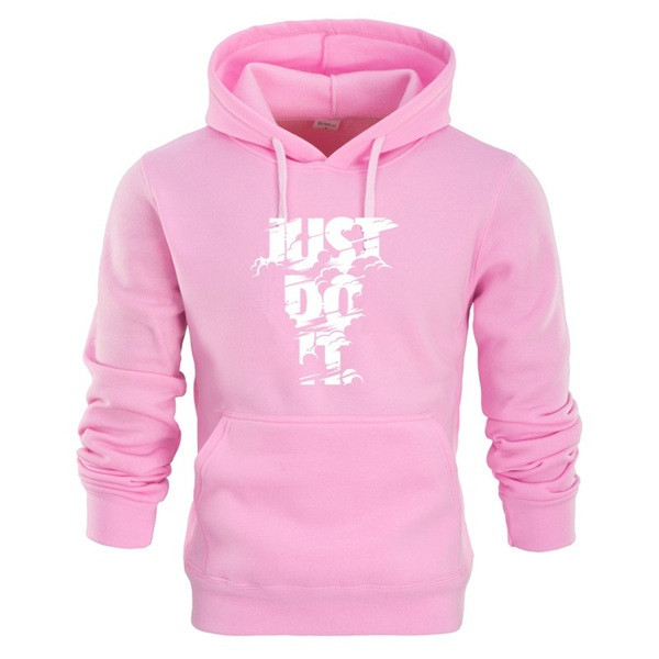 Napi férfi pulóver kapucnival és nyakkendővel