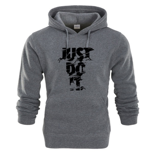 Napi férfi pulóver kapucnival és nyakkendővel