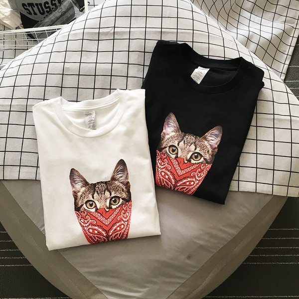 Tricou casual barbatesc cu maneca scurta si aplicatie