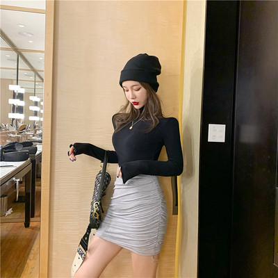 Bluză de damă mulata cu guler înalt