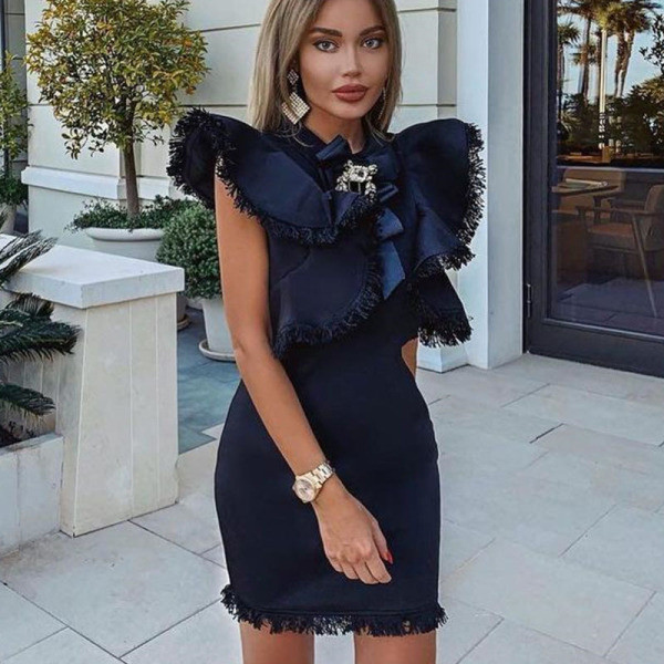 Elegantiška moteriška trumpa suknelė su petnešėlėmis Plonas modelis