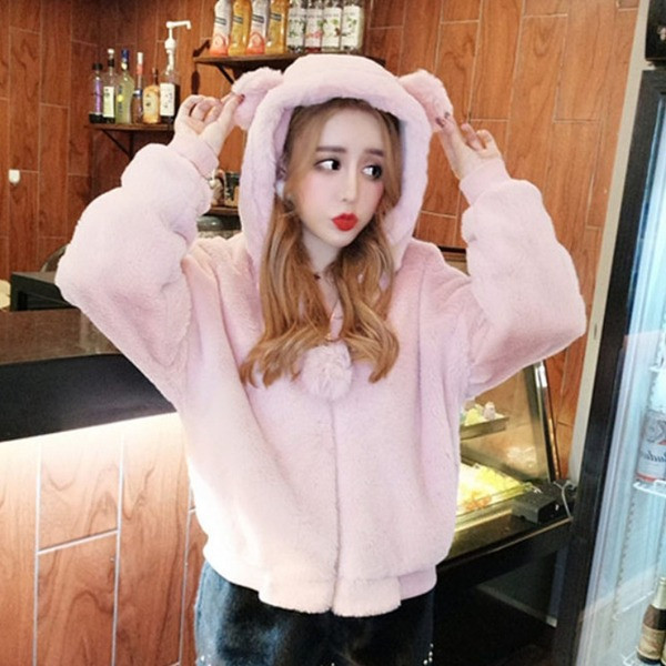 Napi női pulóver 3D elemekkel