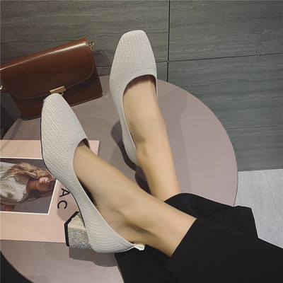 Pantofi moderni de dama cu toc mic gros si pietre de decor