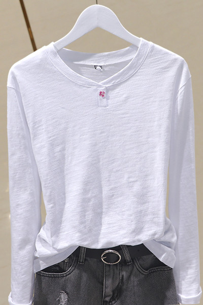 Ikdienas sieviešu pavasara blūze - plats modelis