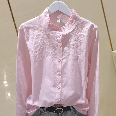 Modern női ing hímzéssel és kerek nyakkivágással