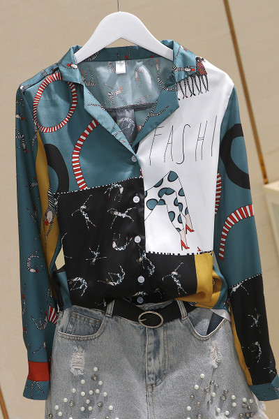 Moteriški modernūs marškiniai su klasikine apykakle ir spalvingomis aplikacijomis