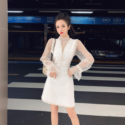 Rochie moderna de dama cu maneci din tul si guler inalt