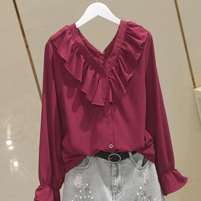 Stilingi moteriški marškiniai su špico iškirpte ir garbanomis