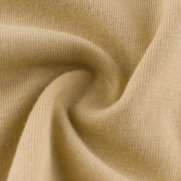 Vaikiški marškinėliai berniukams su aplikacijomis ir apvalia iškirpte