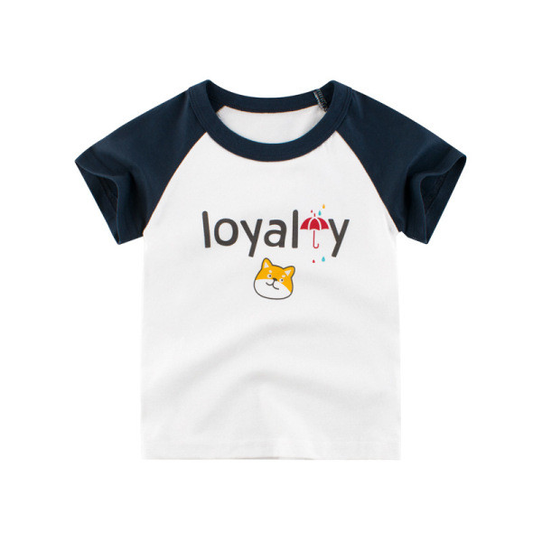 Įprasti vaikiški marškinėliai berniukams su aplikacijomis ir ovalia iškirpte