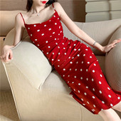 Rochie de dama rosie cu buline cu bretele subtiri