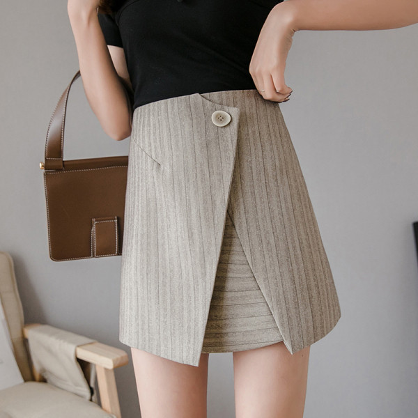 Jauna modeļa sieviešu svītraini svārki ar augstu vidukli - asimetrisks modelis