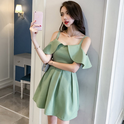 Rochie de dama moderna cu umerii goi - model croiat