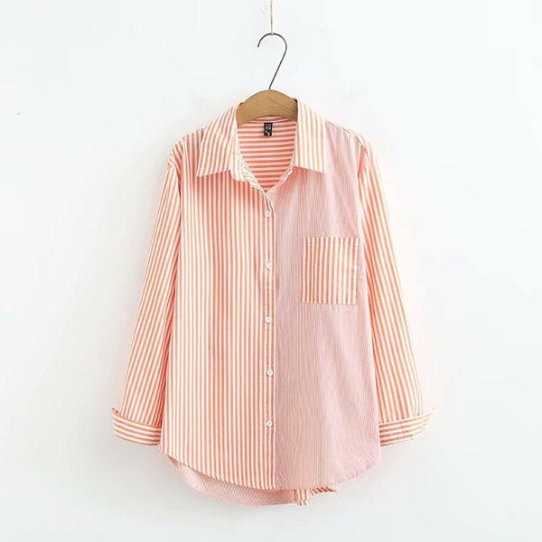 Įprasti moteriški dryžuoti marškiniai ilgomis rankovėmis ir kišene