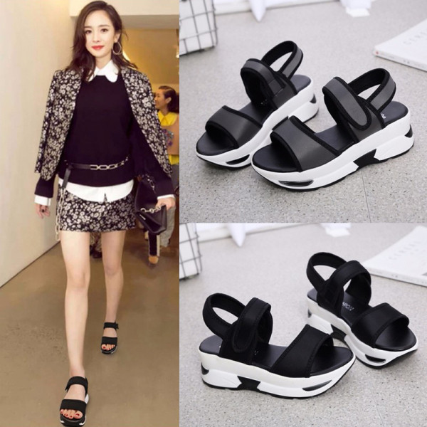 Naiste vabaaja sandaalid kõrge platvormi ja rihmadega