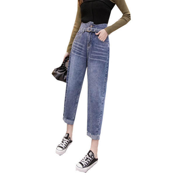 Model larg de blugi de dama cu talie inalta si curea