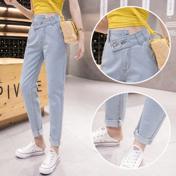 Blugi de dama actuali cu nasturi si talie inalta