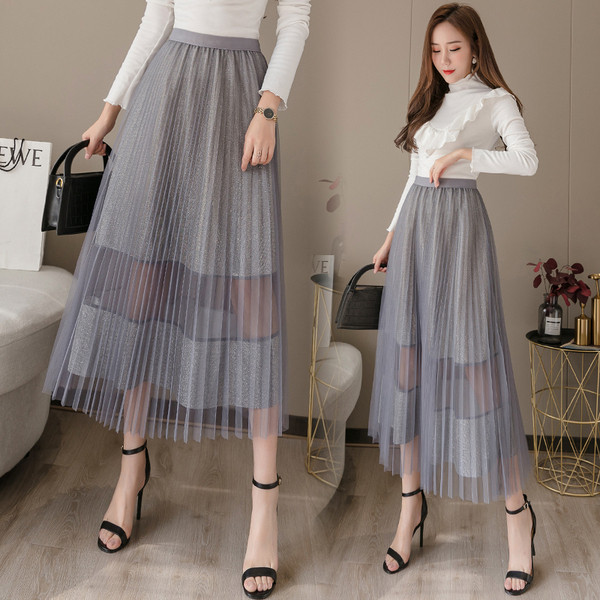 Moteriškas sijono kirpimo modelis aukštu juosmeniu ir A linija