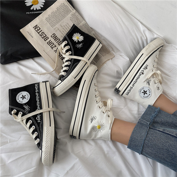 Proljetne ženske tenisice s cvjetnim vezom i ravnim potplatom