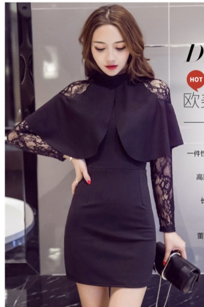 Rochie casual de dama cu decolteu oval si maneci din dantela