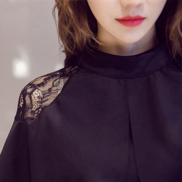 Rochie casual de dama cu decolteu oval si maneci din dantela