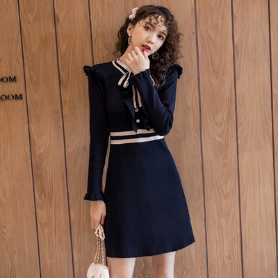 Moodne naiste lühike kleit paela ja pikkade varrukatega