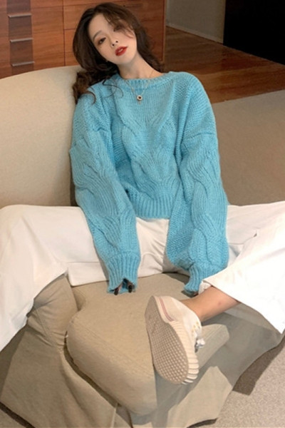 Moderns sieviešu plats džemperis