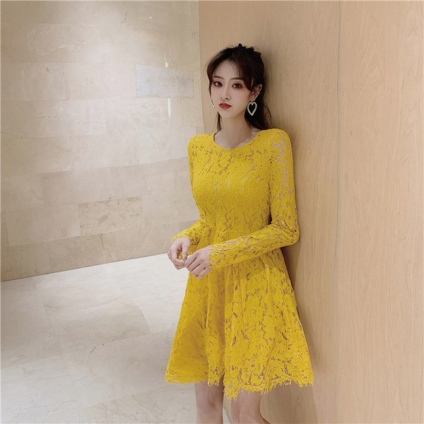 Sárga női ruha szabású csipke modell, hosszú ujjal