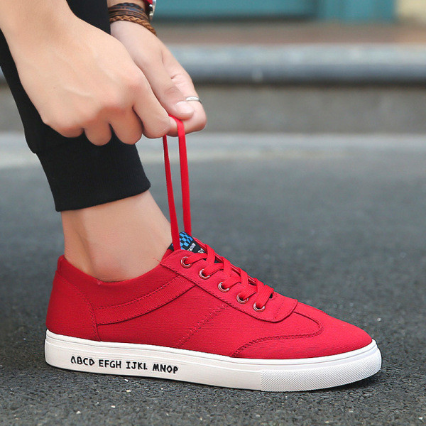 Vyriški tekstiliniai sportbačiai plokščiu padu ir raišteliais