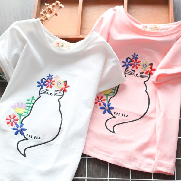 Modernūs vaikiški marškinėliai su siuvinėjimais ir trumpomis rankovėmis