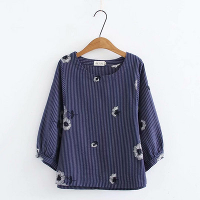 Ikdienas sieviešu T-krekls ar 3/4 piedurknēm un ziedu rakstu