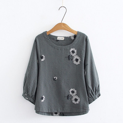 Ikdienas sieviešu T-krekls ar 3/4 piedurknēm un ziedu rakstu