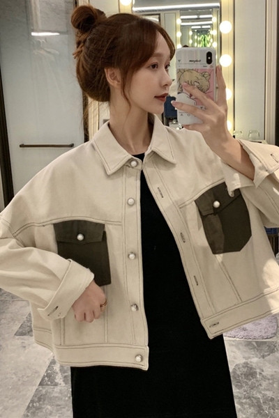 Plata sieviešu džinsa jaka ar krāsainām kabatām