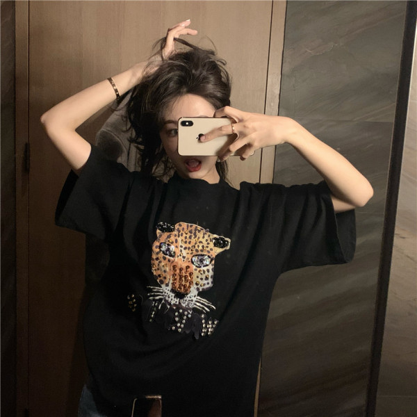 Tricou lat de dama cu imprimeu si pietre