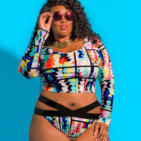 Divdaļīgs peldkostīms ar garām piedurknēm