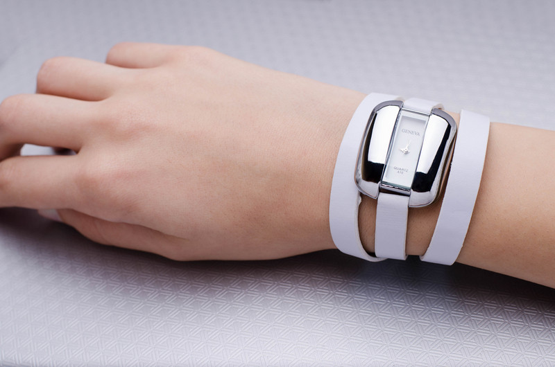 Дамски часовник Geneva Repent 275, бял