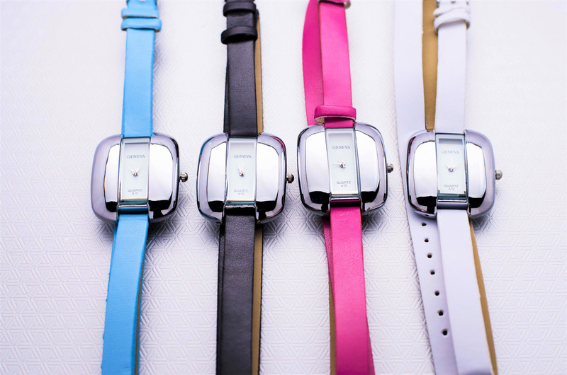 Дамски часовник Geneva Repent 275, бял