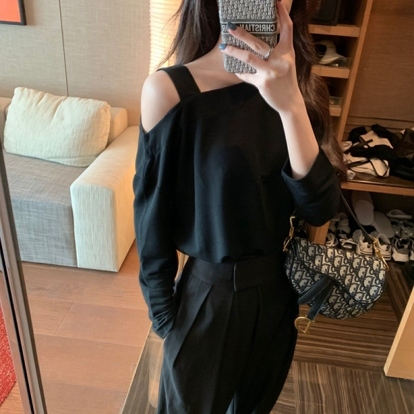 Bluză de damă modernă cu umerii goi și mâneci lungi