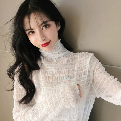 Moderni moteriška palaidinė aukšta apykakle ir ilgomis rankovėmis