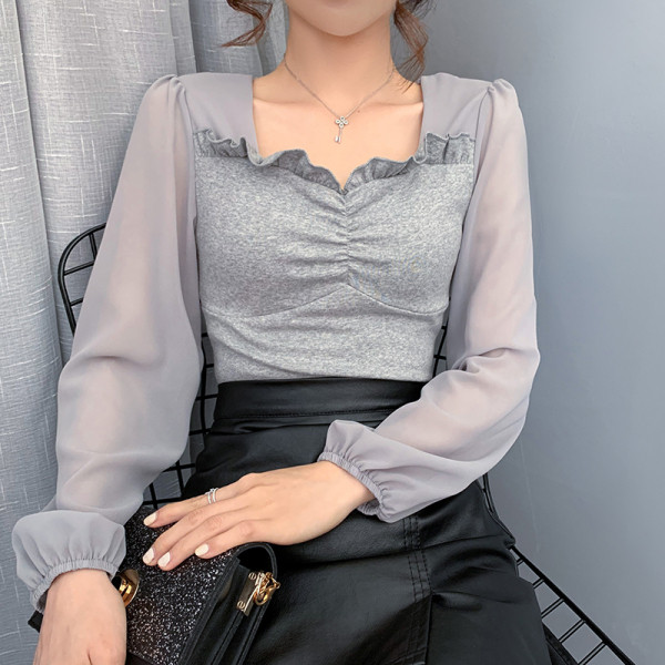 Moodne naiste lokkidega pluus