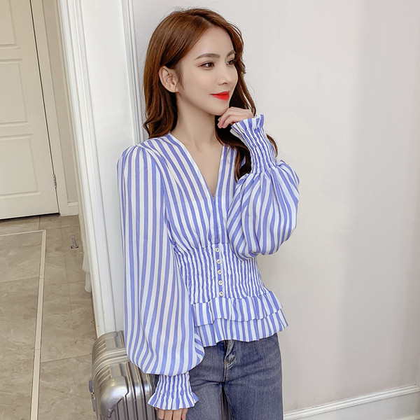 Cămașă casual de damă în dungi, cu nasturi și mâneci lungi și largi