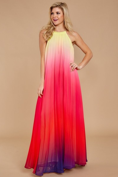 Modernaus kirpimo suknelė su O formos iškirpte, tinkanti paplūdimiui