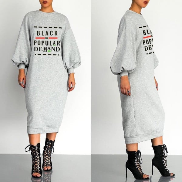 Naiste spordi- ja vabaaja kleit kirjaga