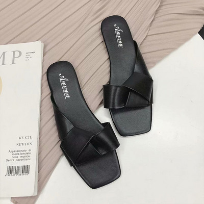 Lameda tallaga vabaaja naiste nahast sussid